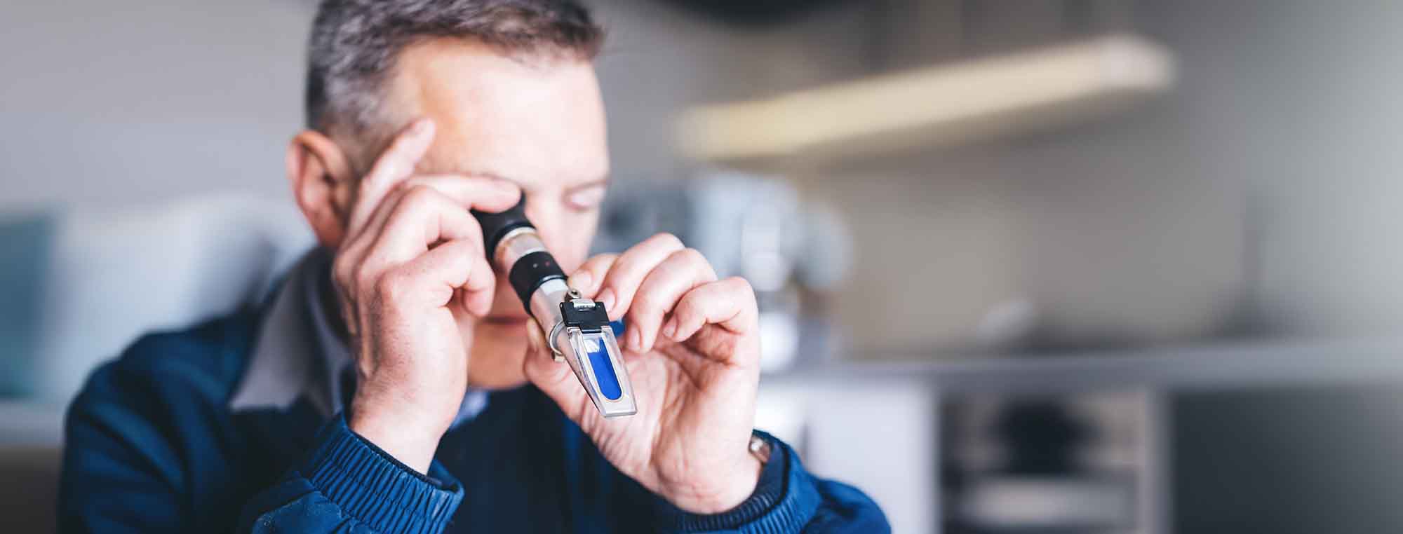 Hydrometer vs. Refractometer: Which One Do I Need?